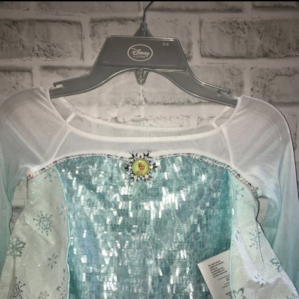NWT Disney store frozen Elsa dress Halloween costume girls 5/6 gown 5 6 kids - Picture 2 of 4